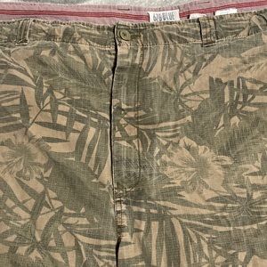 Men’s cargo shorts